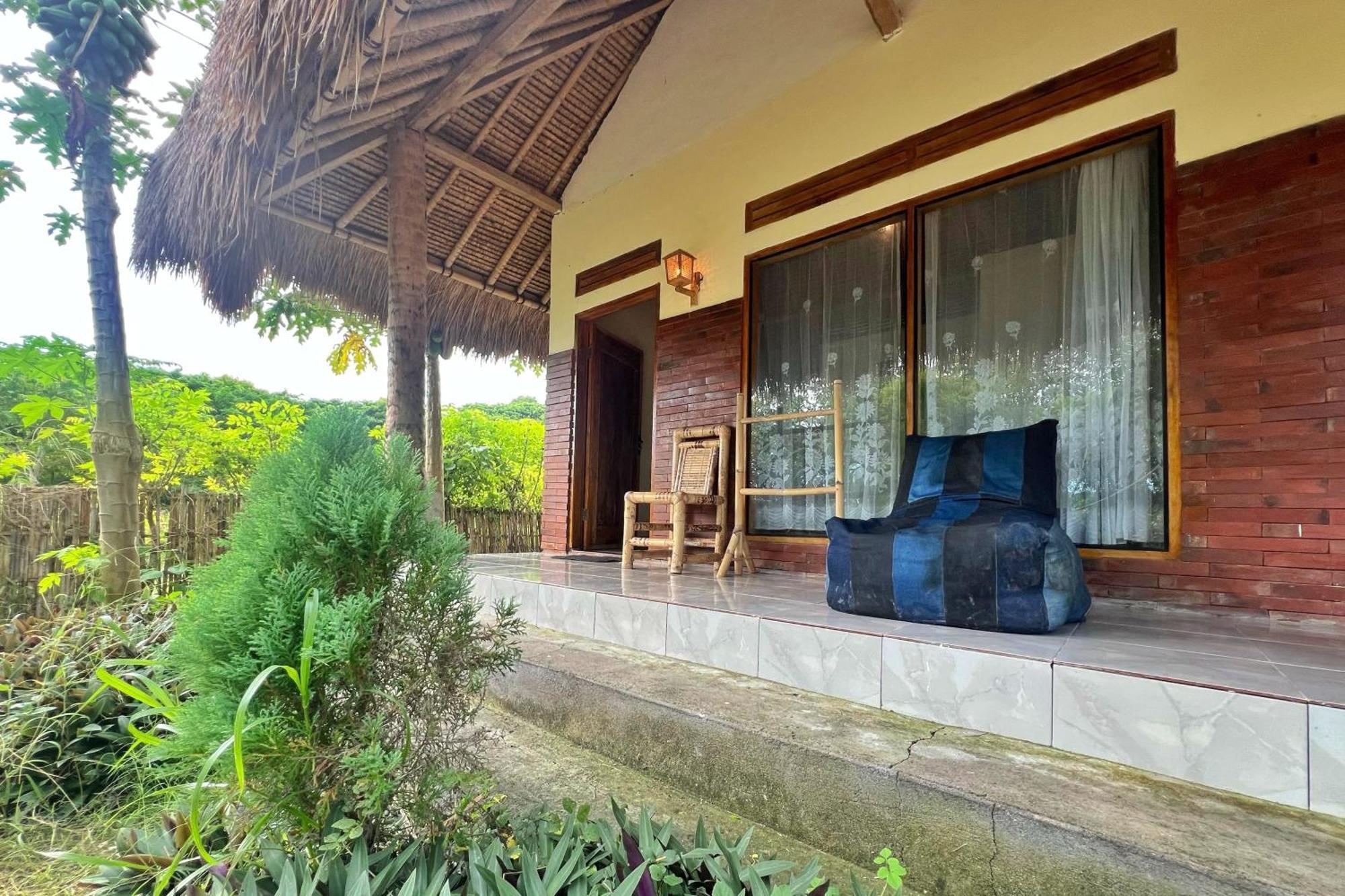 Melody Surf - Ekas Lombok Hotell Exteriör bild