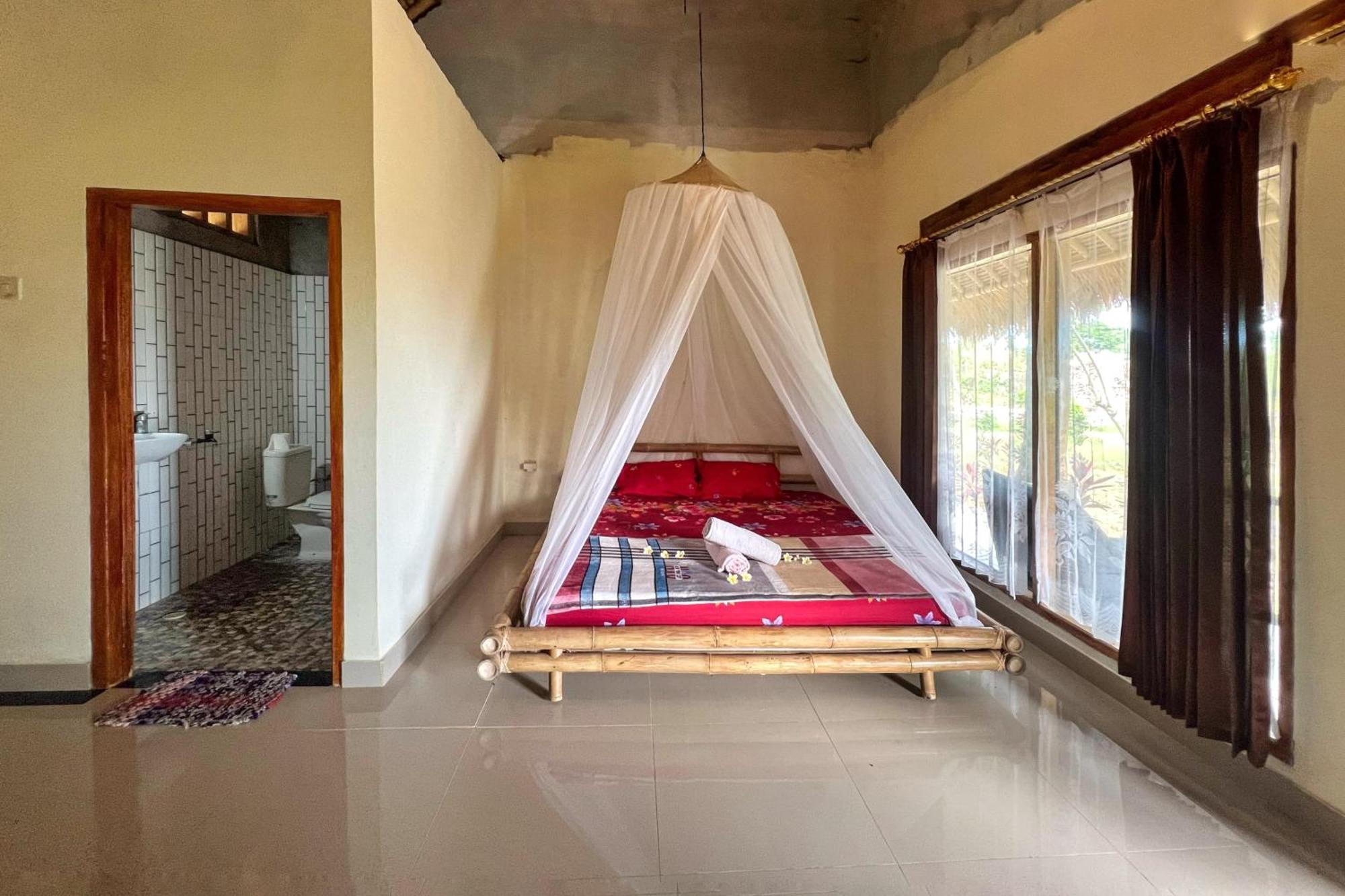 Melody Surf - Ekas Lombok Hotell Exteriör bild