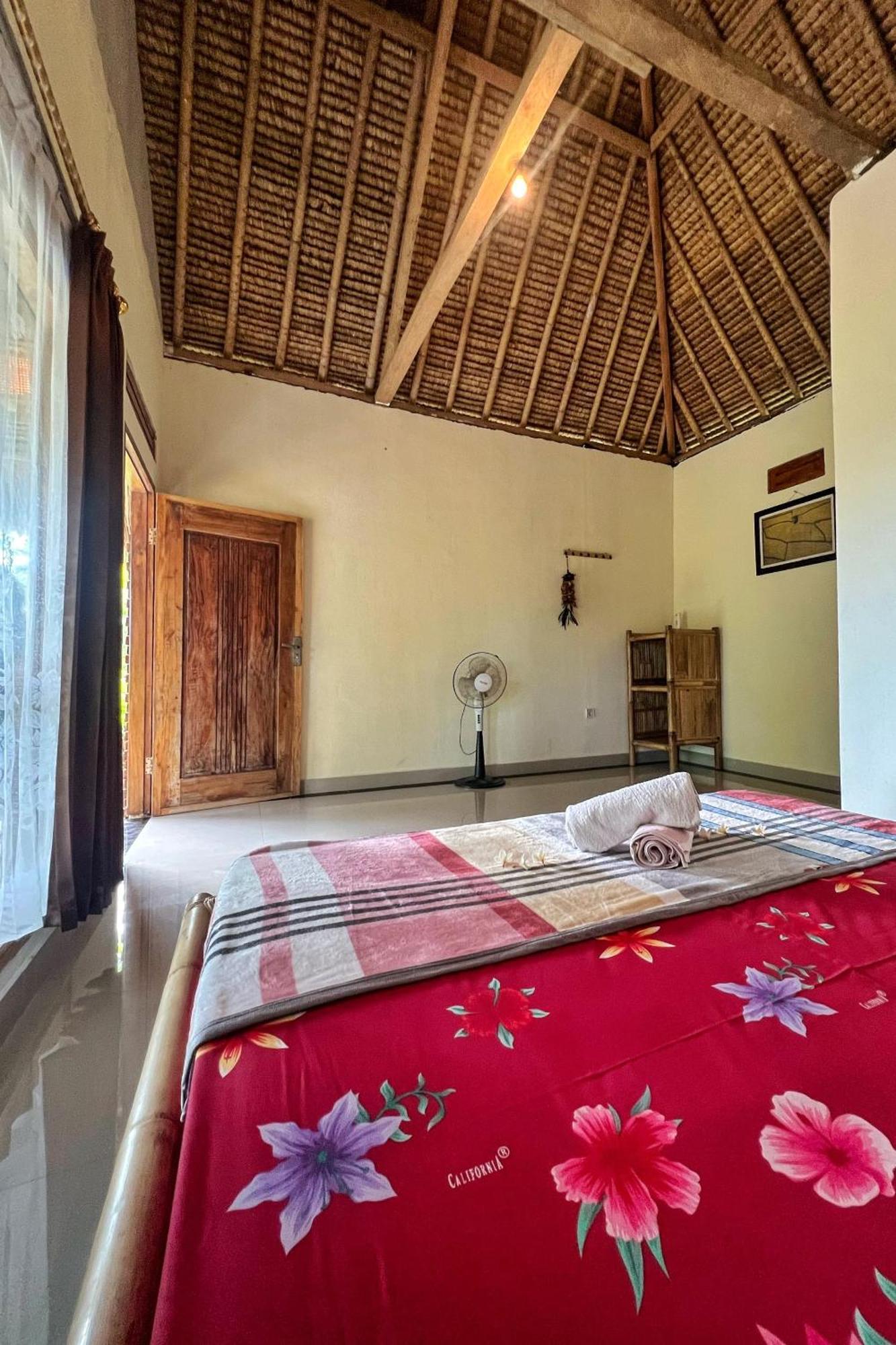 Melody Surf - Ekas Lombok Hotell Exteriör bild